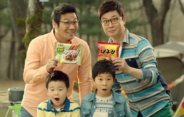 「【農心】浣熊炸醬風味拉麵」的圖片搜尋結果